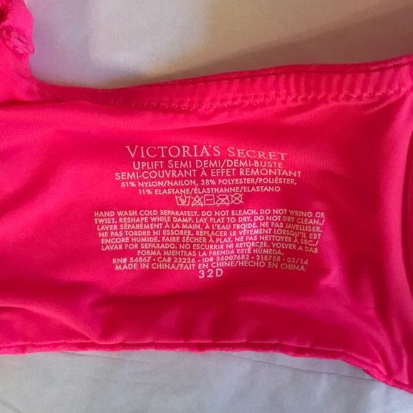 32D Victoria’s Secret Semi-Demi Bra - Picture 4 of 5